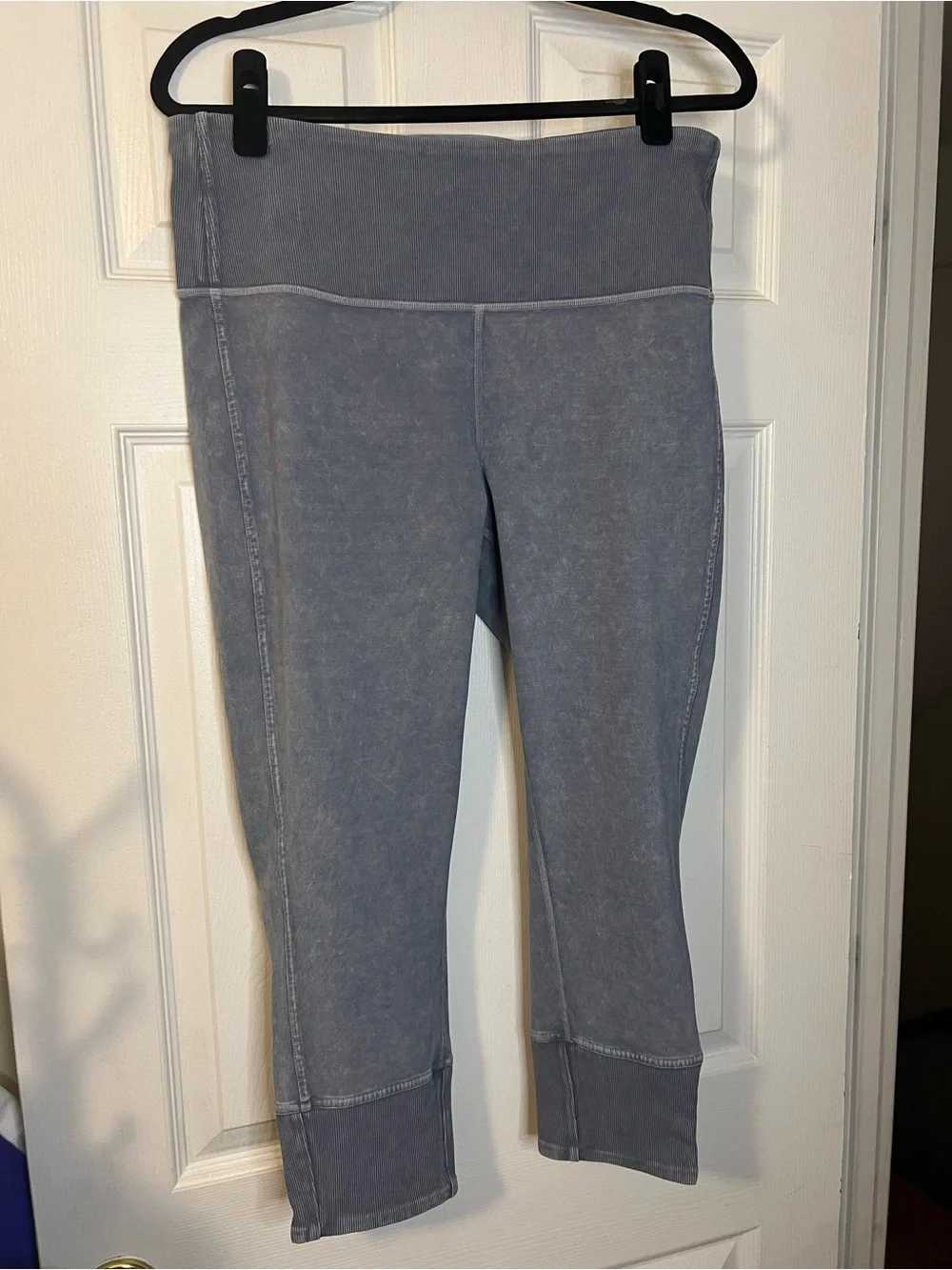 #388 Lululemon Wunder Under Crop 23” Ribbed Washed Moon Blue Size 12 EUC